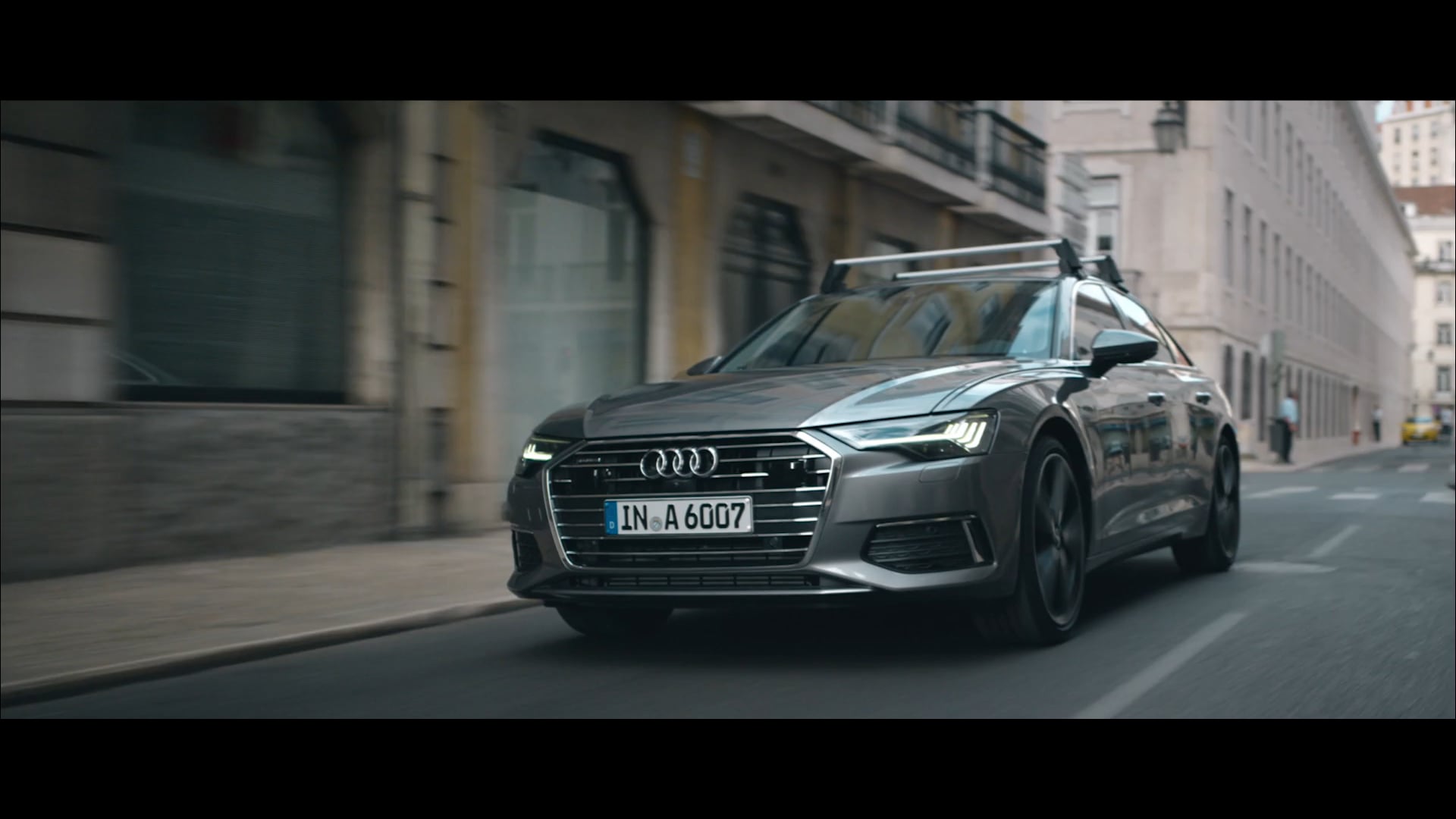 AUDI A6 – made for more, genuine accessories (DC)