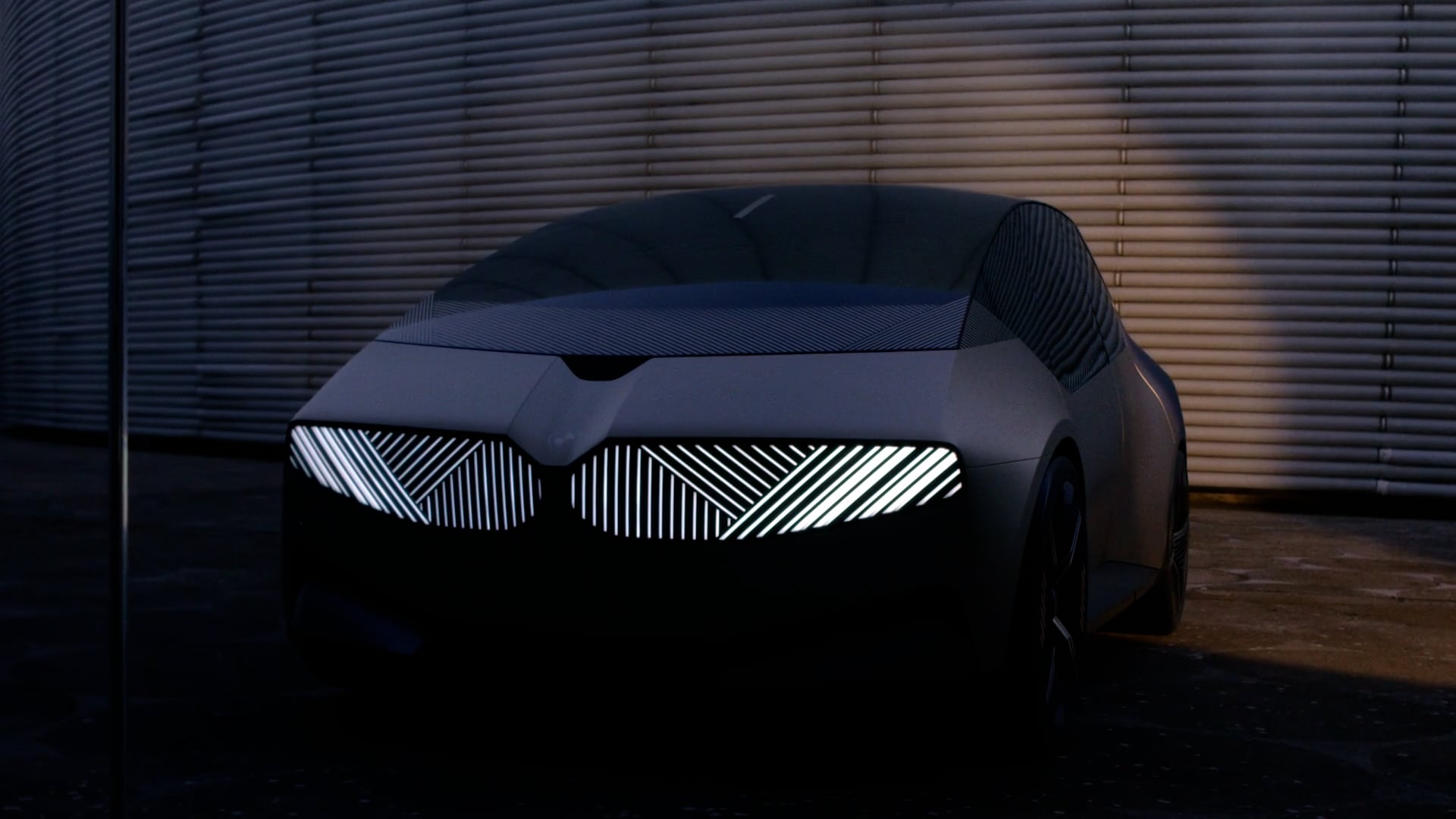 BMW – SLOW EXTERIOR