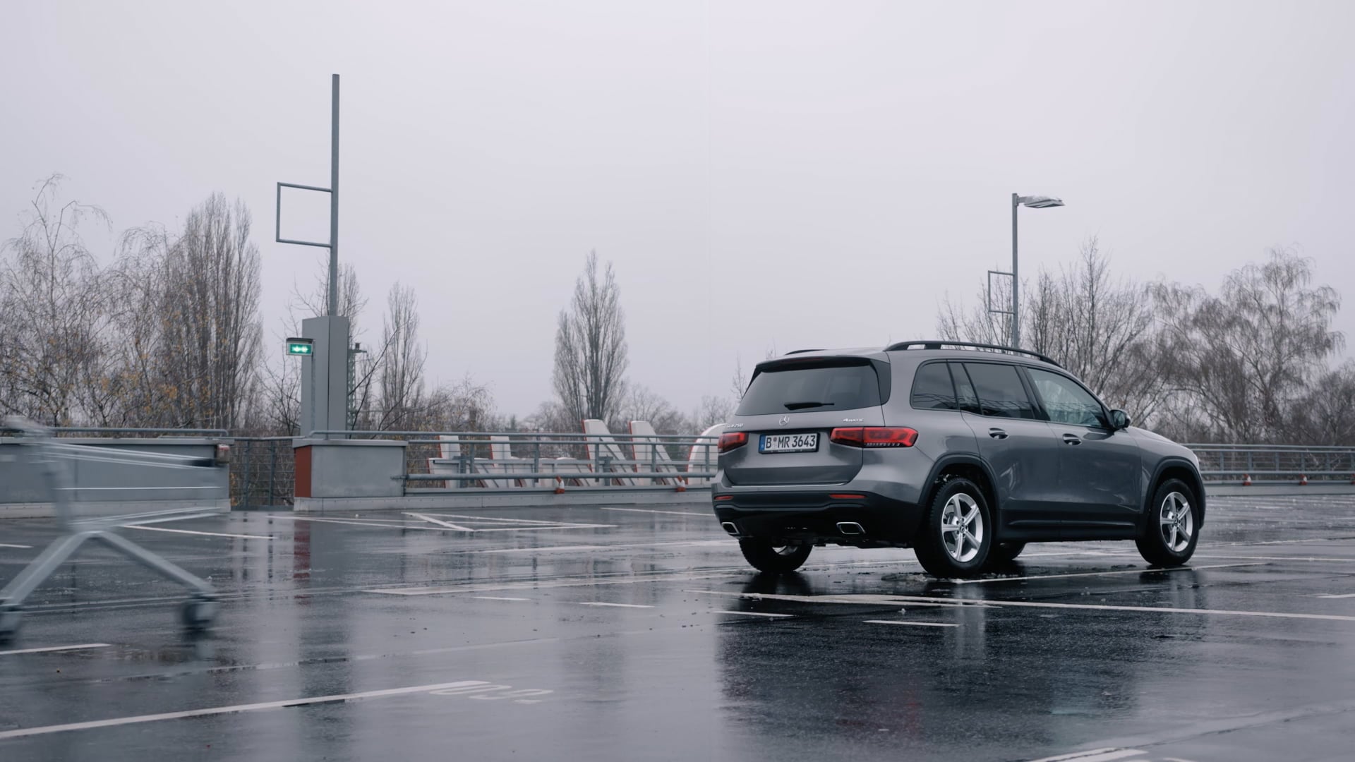 Mercedes Benz – Accident Management (Shopping cart)