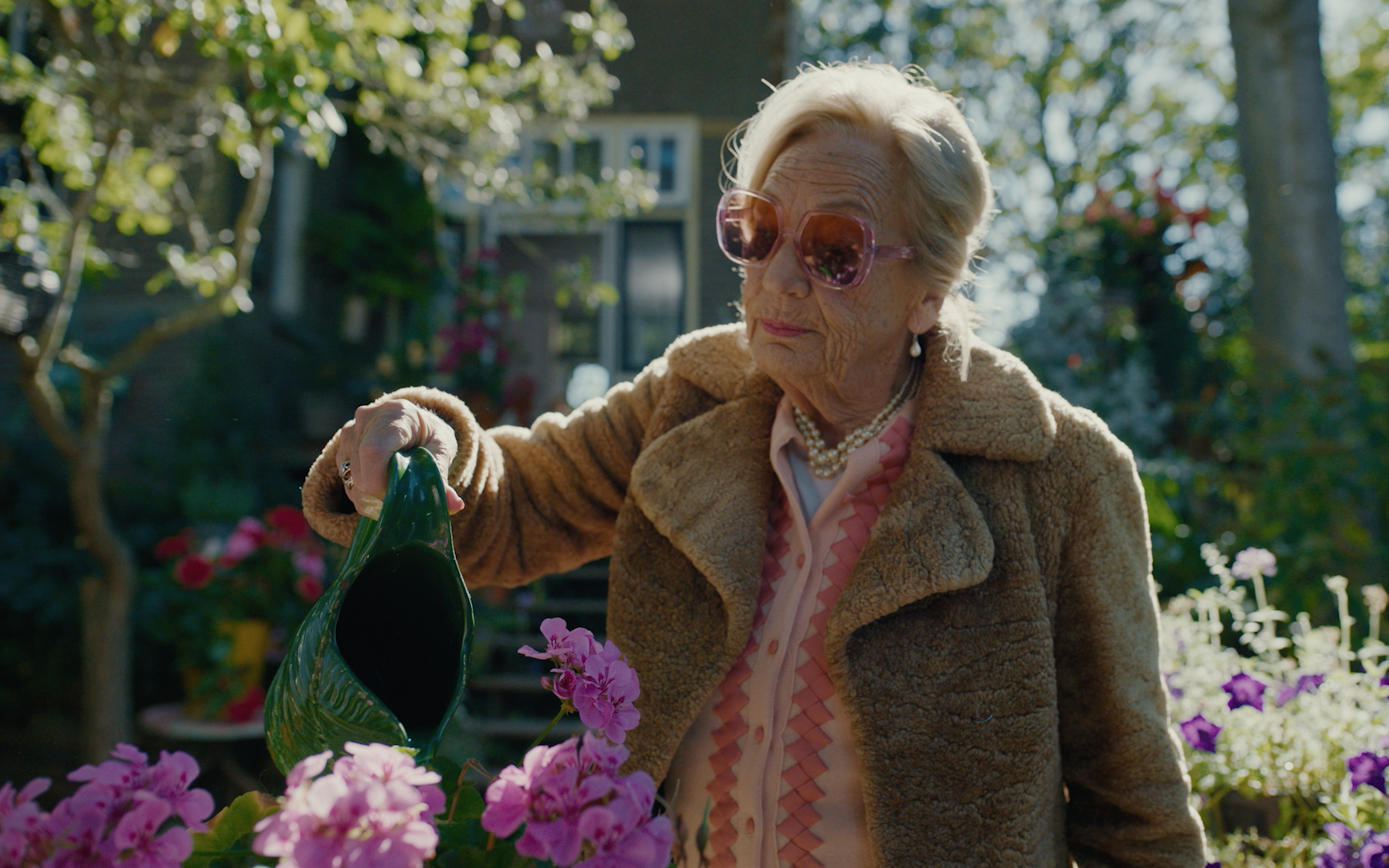 PHILIPS – Shave All Things