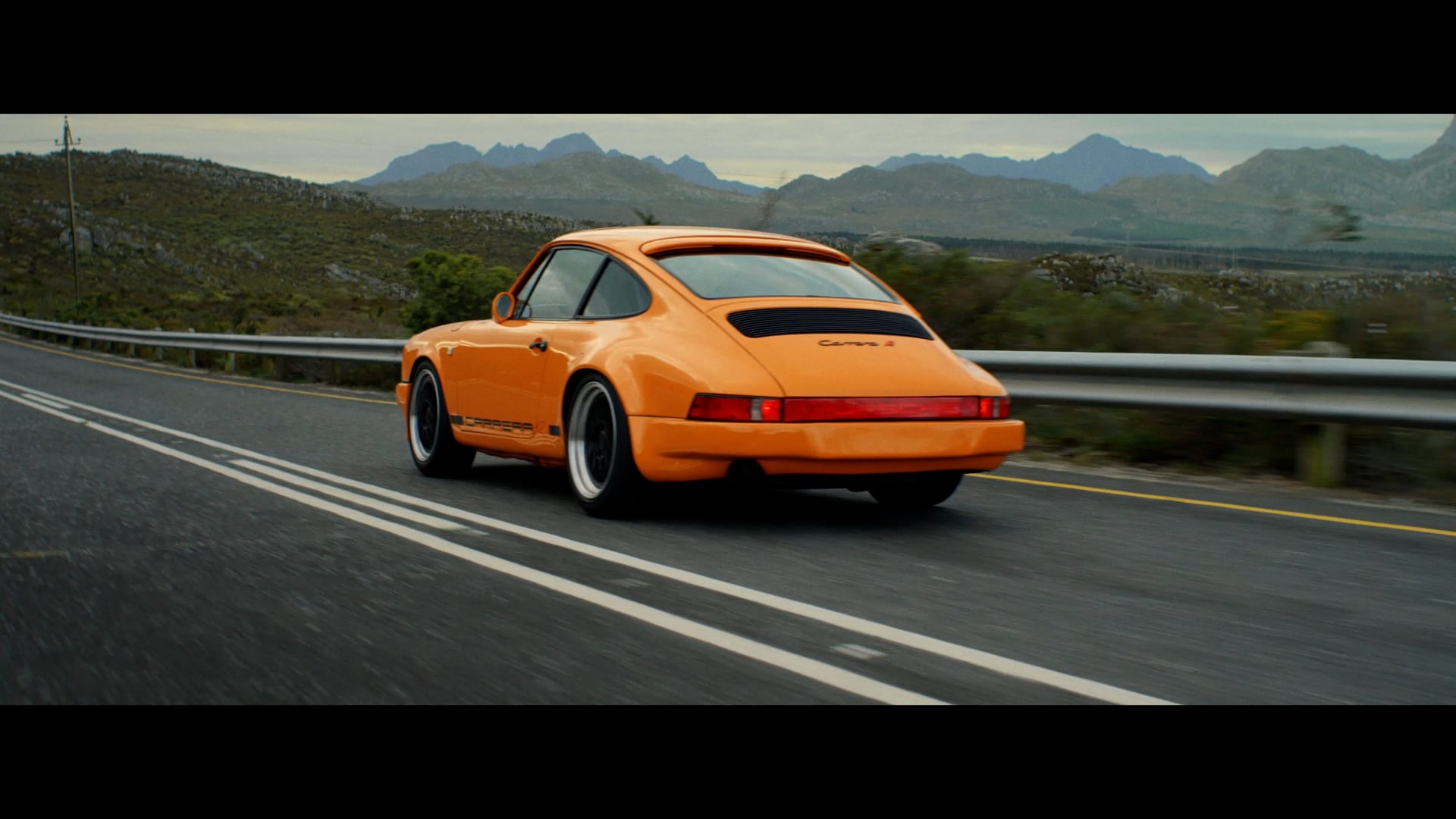 PORSCHE CARRERA  – Surfer