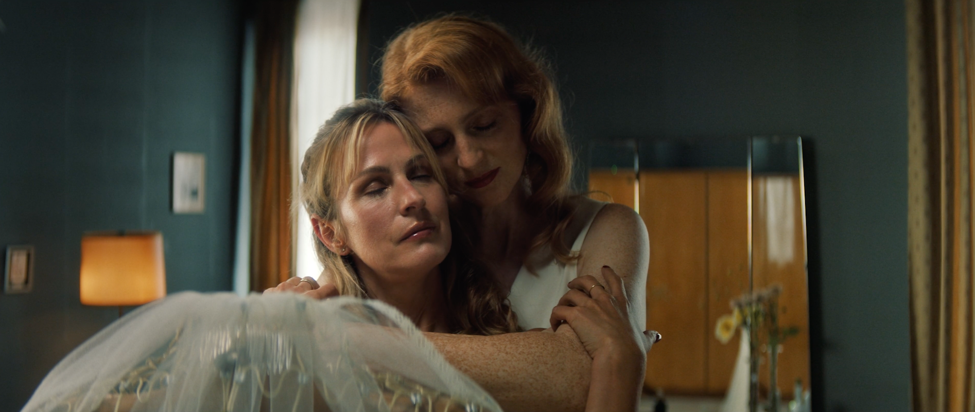 BLOODY SECRETS  – Trailer