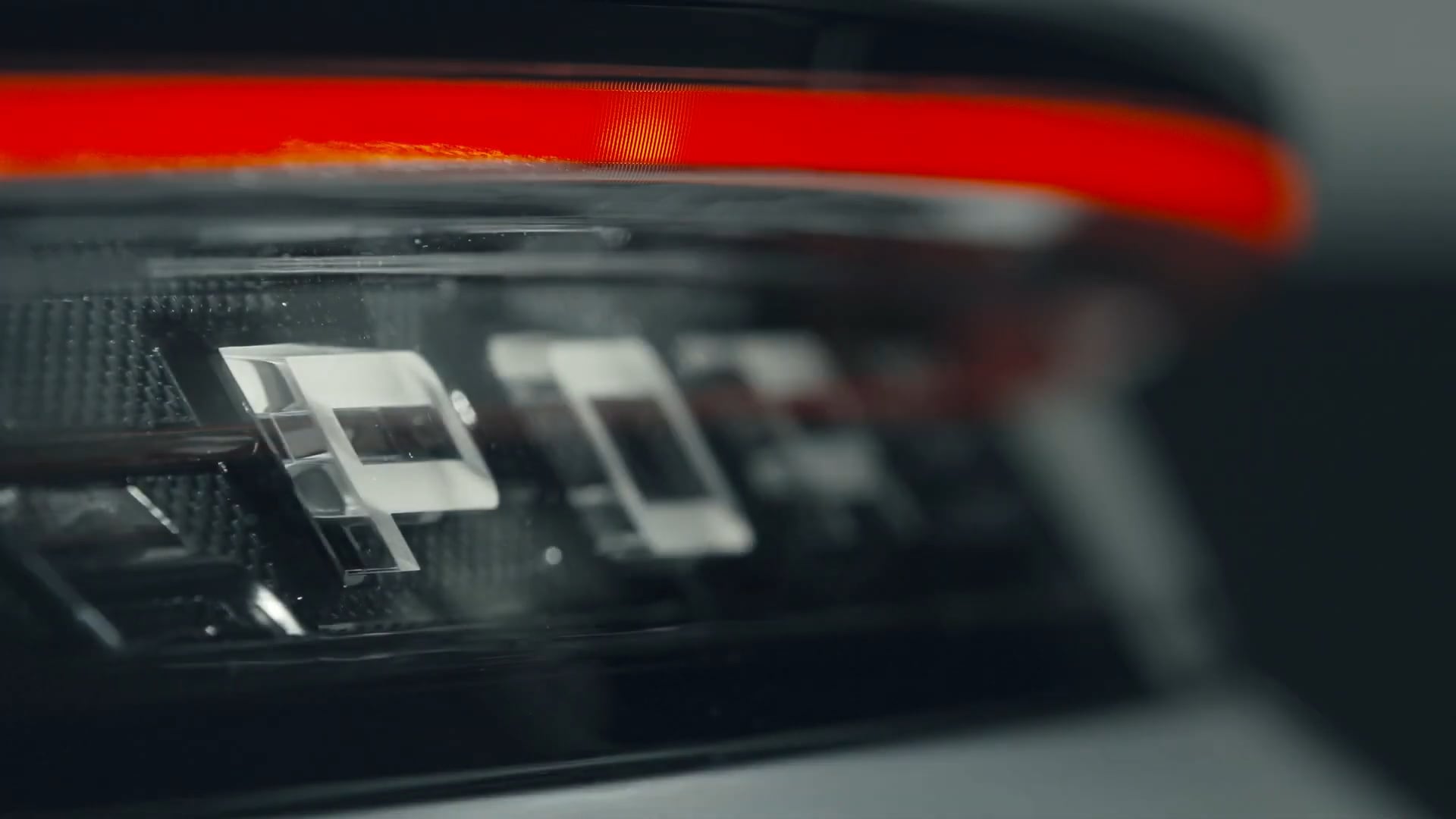 PORSCHE – The Craft behind the Taycan – Interior Perfection