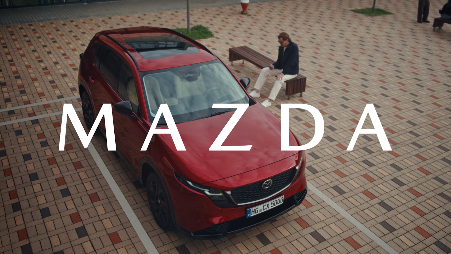 MAZDA – 2025_CX-5_Feature_Film_04_HMI_Connected_GER_HighPlus_16x9